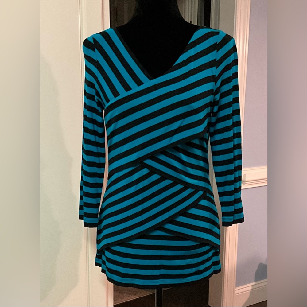 EUC Vince Camuto Teal Striped Top